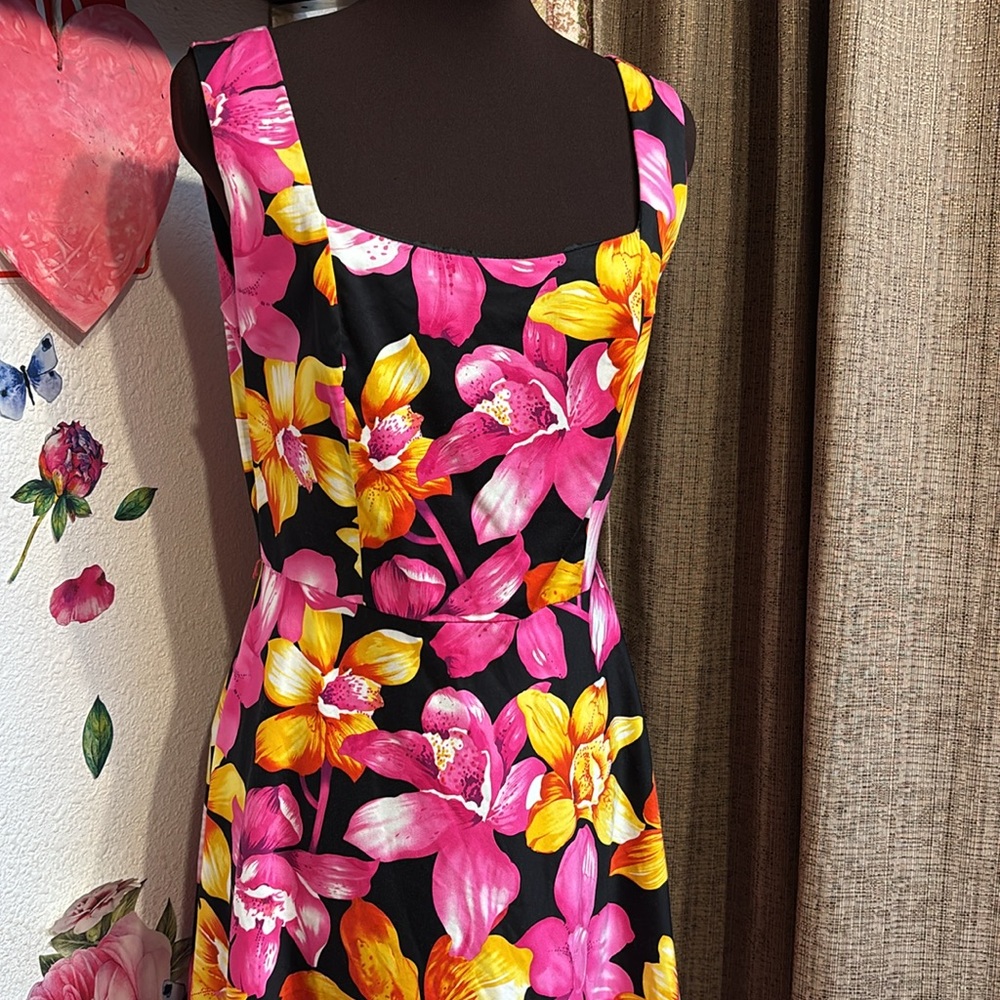 Vintage Scarlett black with a vibrant pink and yellow floral dress. Size 7/8.